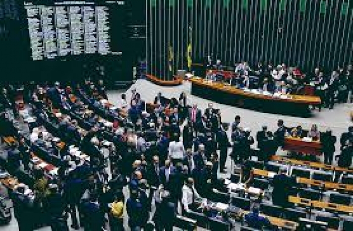 Comissão sobre reforma administrativa debate condições para estabilidade no serviço público
