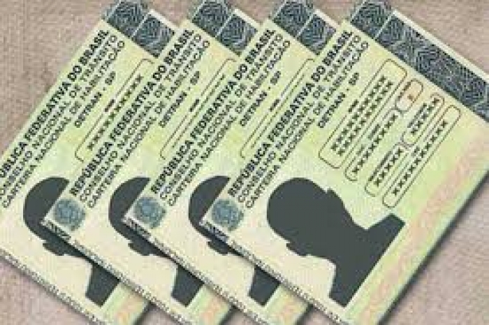 Detran-BA divulga novo calendário de renovação da CNH