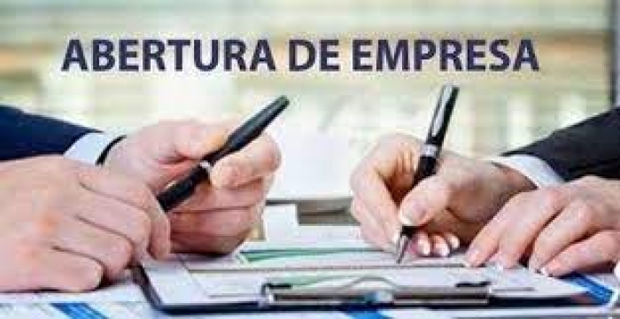 Bolsonaro sanciona com vetos lei que facilita abertura de empresas