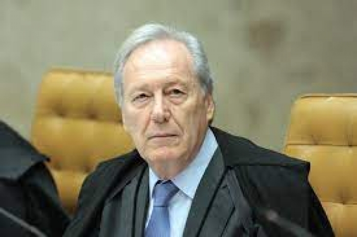 Ministro extingue ações contra norma da CGU sobre manifestações de servidores na internet