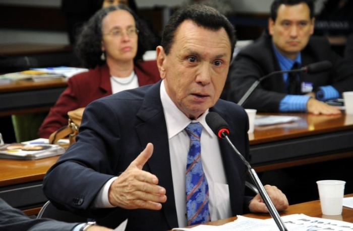 Projeto proíbe cobrança de ICMS sobre gastos com aquisição de selos de controle do IPI