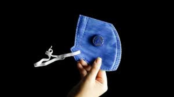 Governador anuncia decreto que tornará opcional uso de máscara em espaços fechados 