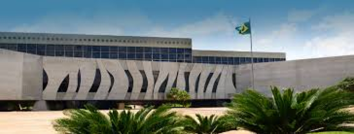 STJ reconhece direito dos servidores à inclusão do abono de permanência no cálculo do terço de férias e 13º salário